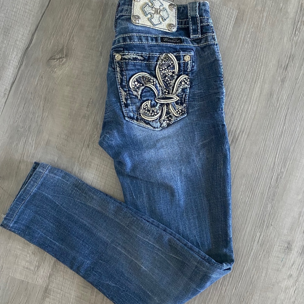 Miss Me Embellished Low-Rise Skinny Jean